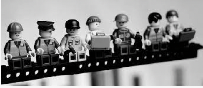 IL LAVORO A BENEFICIO DELLA COMUNITÀ